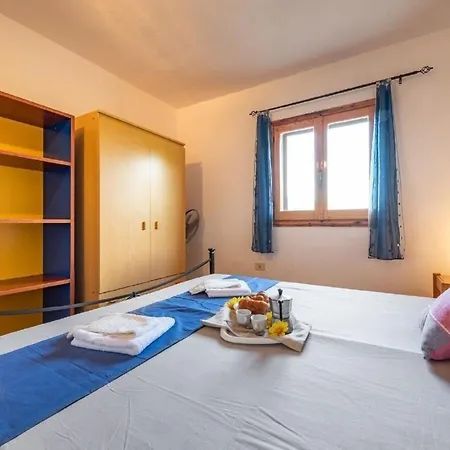 Strandnahes Mit Grill Und Garten